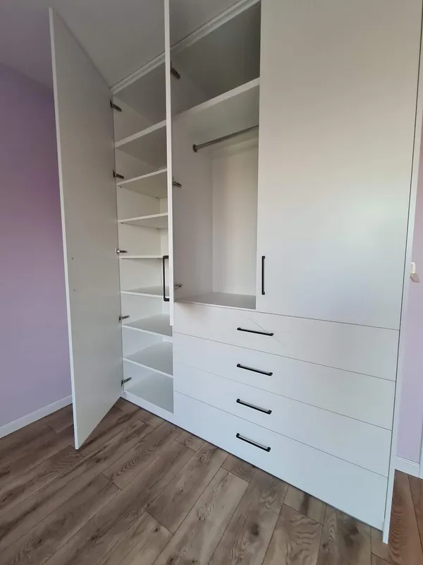 Szafa / garderoba na wymiar — realizacja 11
